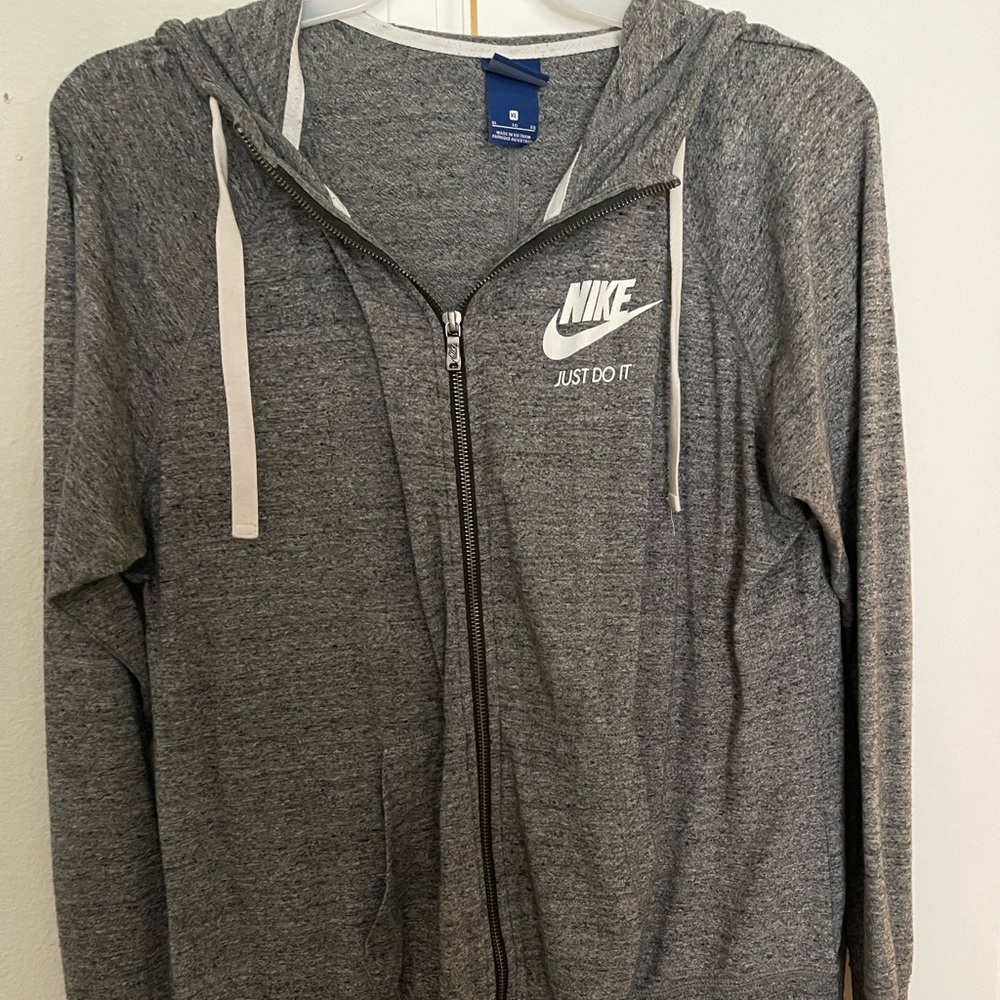 Nike women’s hoodie